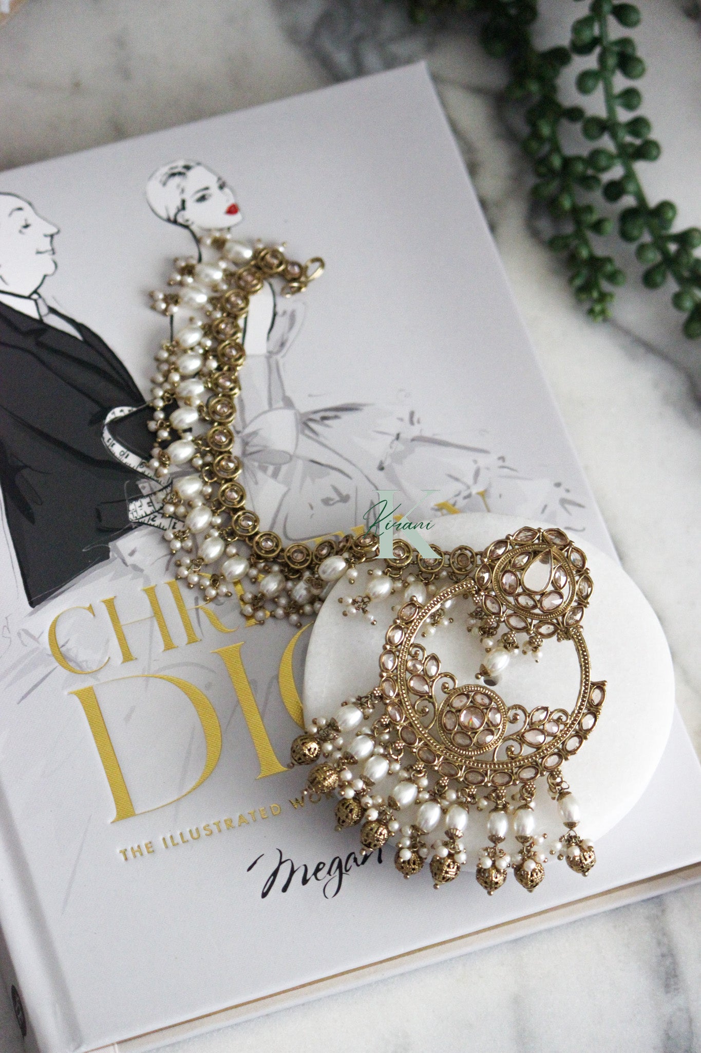 MANSHA Sahare Earrings & Maangtika