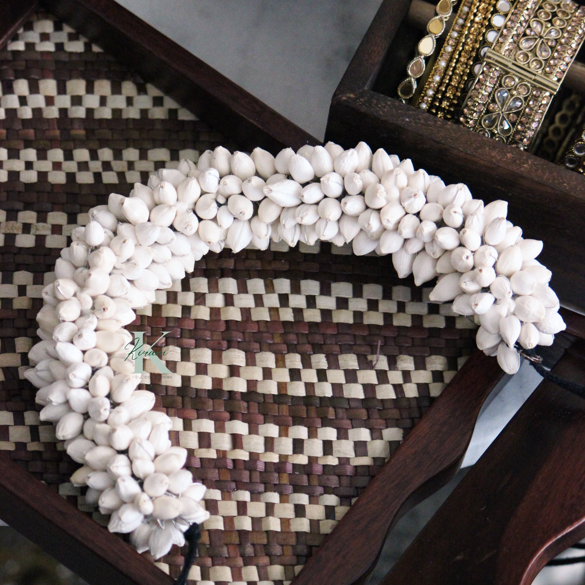 JASMINE – Traditional Gajra Hair Accessory