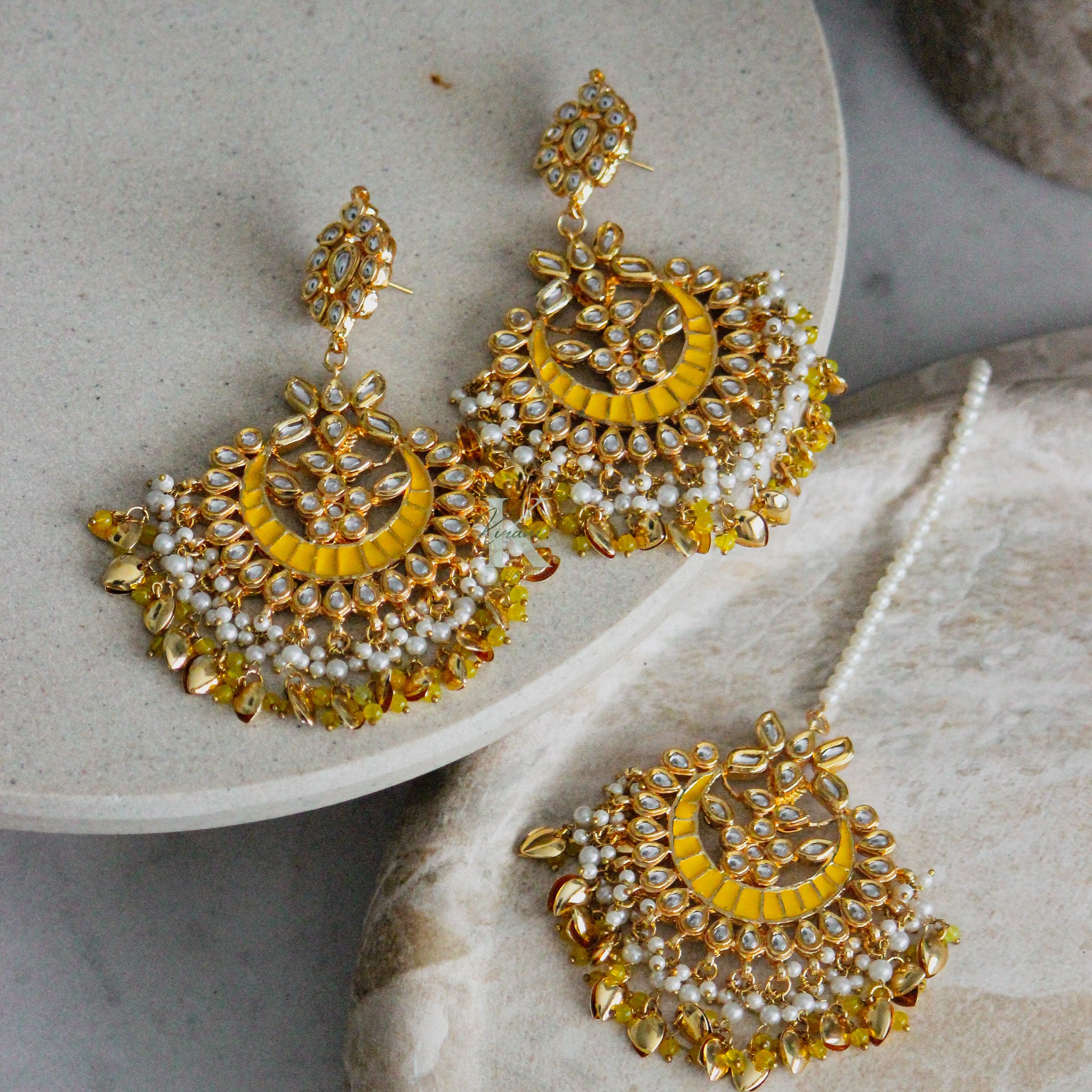 LUMIÈRE Yellow Mangtika Set