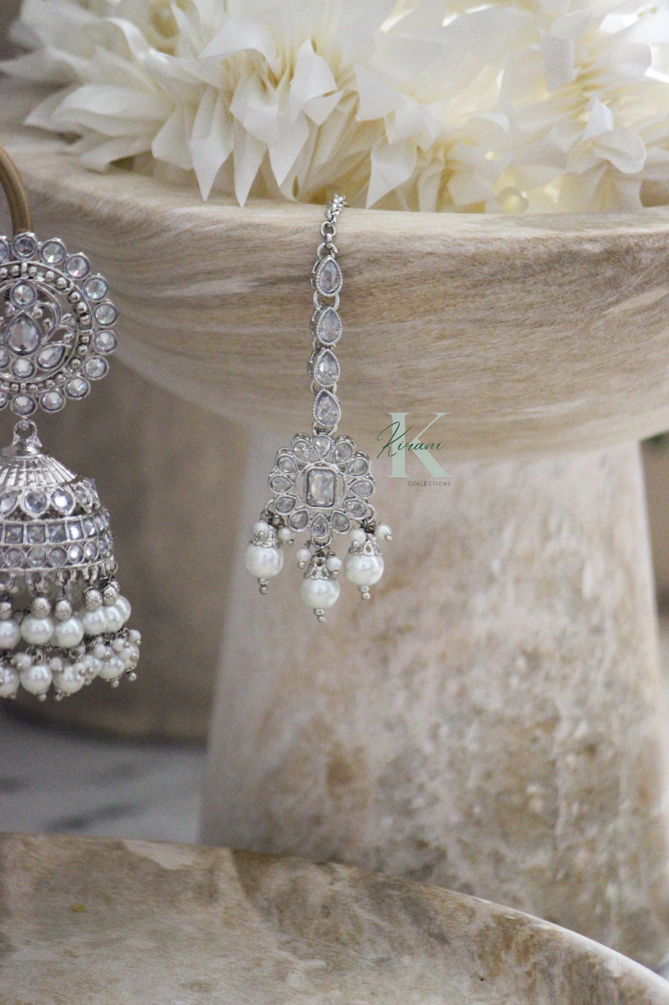 BHUMI - Silver Earring and Tika Set