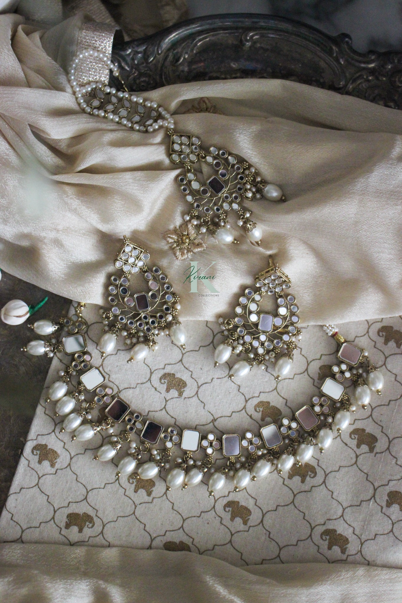 ÉLARA - Gold Necklace Set