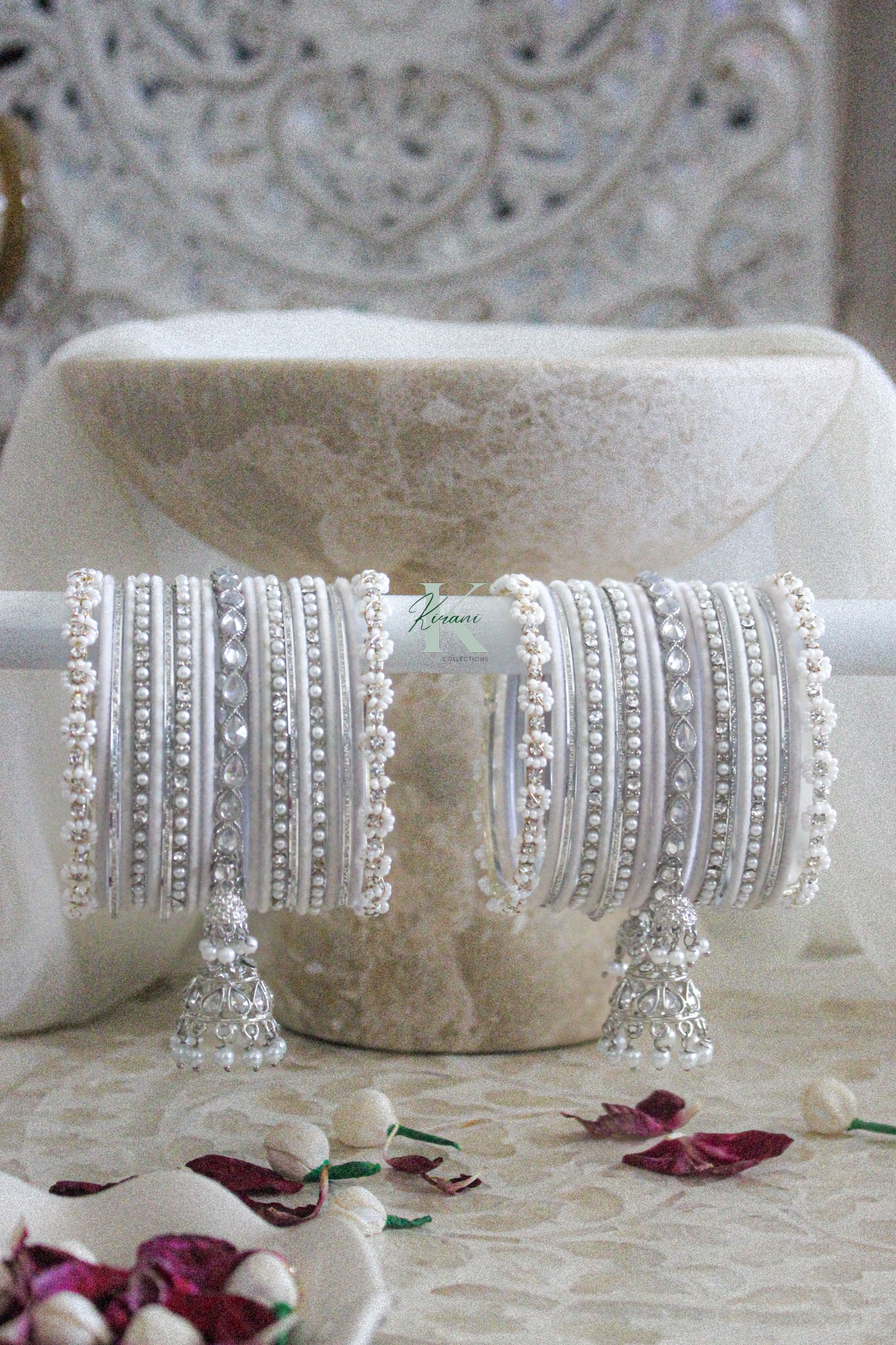 ISYA - Silver & White Bangle Set