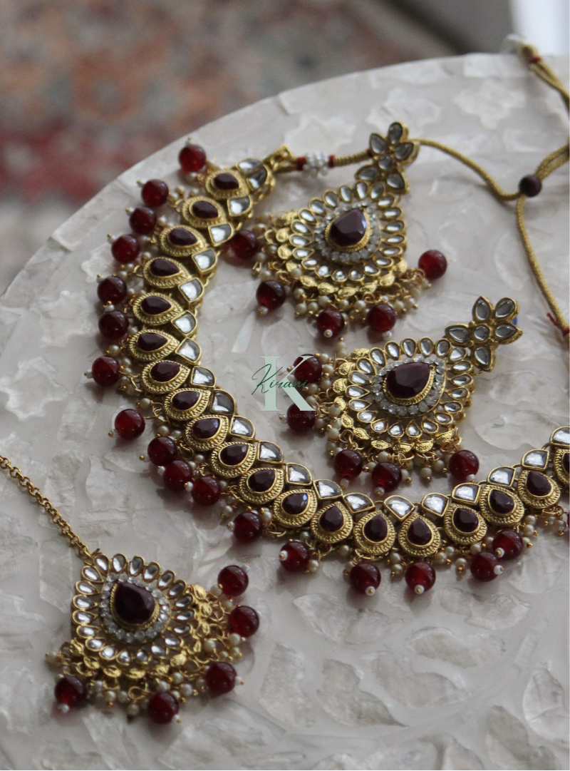 ESHANA Necklace Set