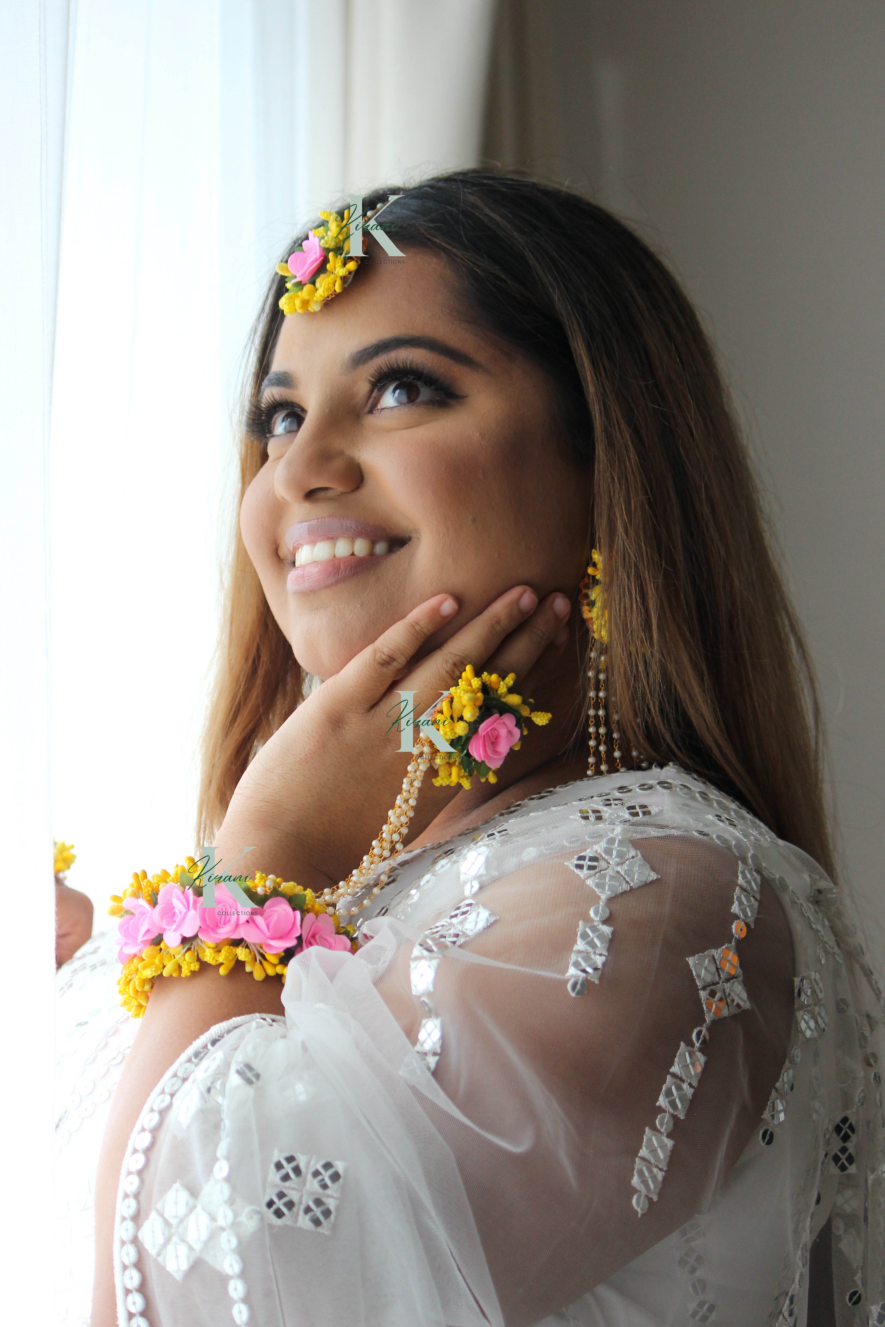 KABIRA - (6 pc Flower Jewellery Set)