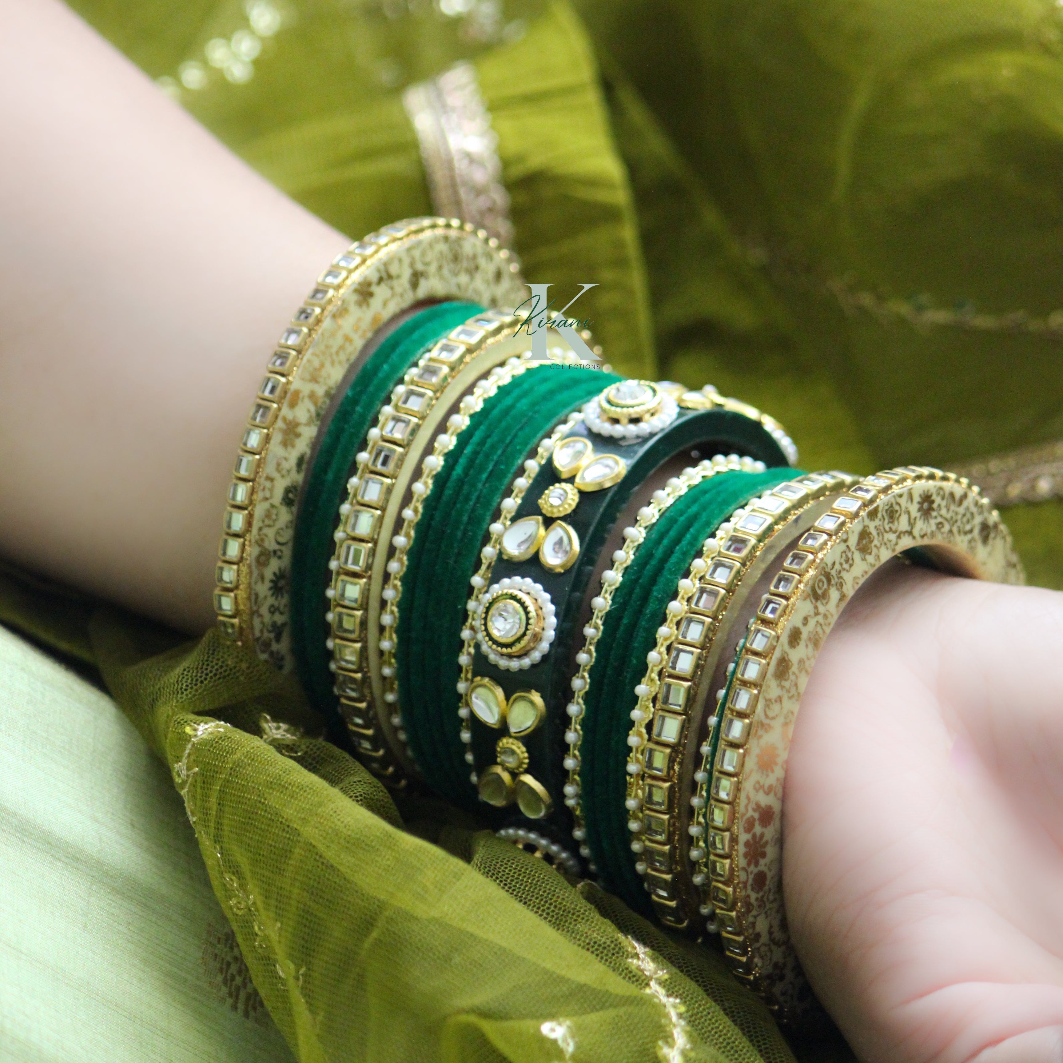 SAACHI - Green Bangle Set