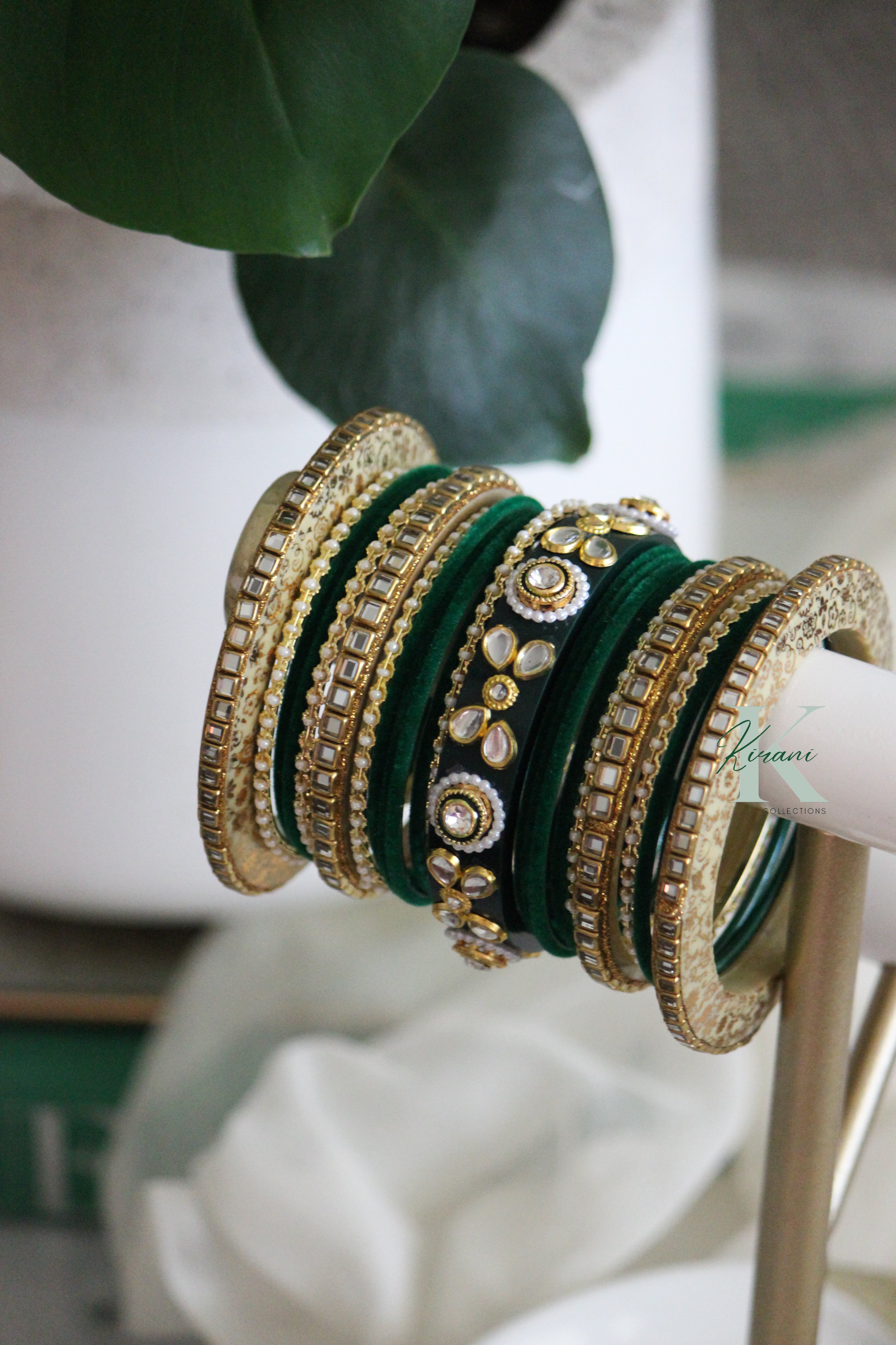 SAACHI - Green Bangle Set