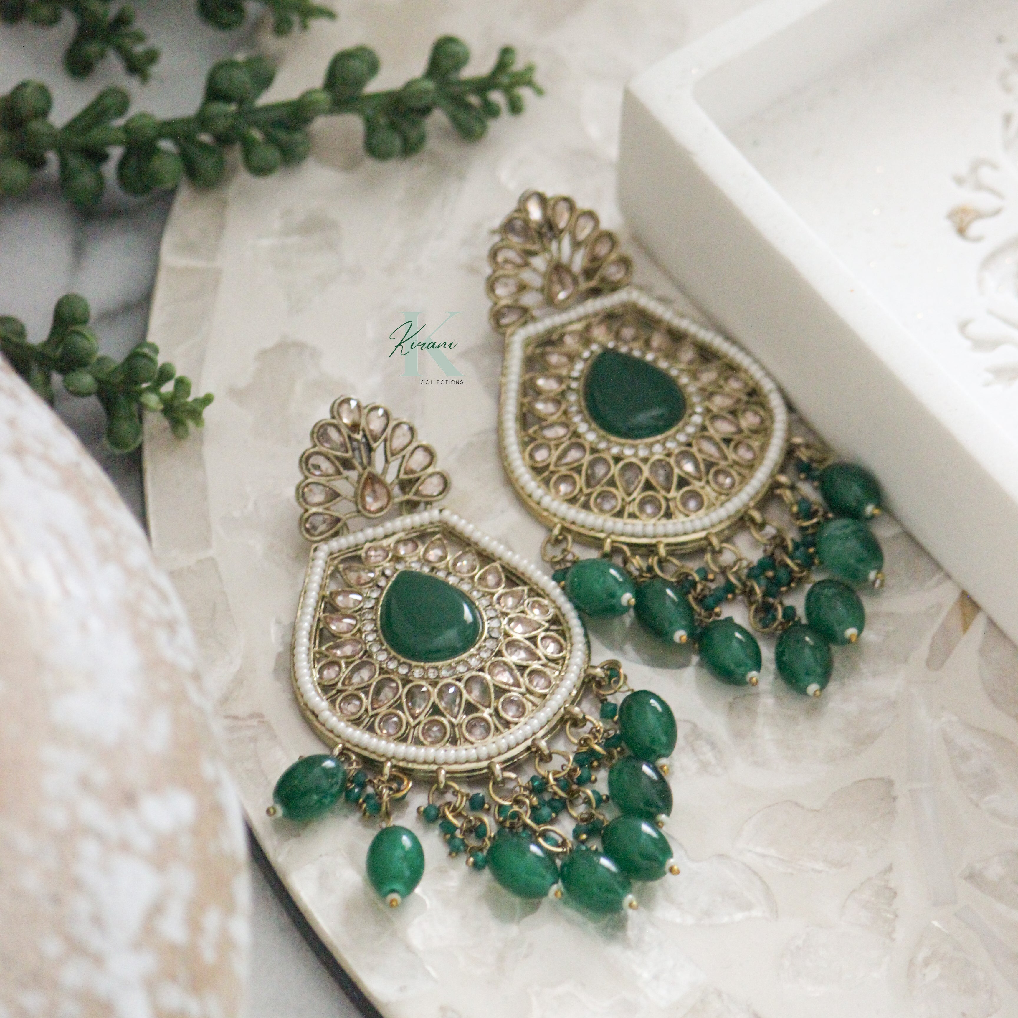 MAITREYI - Emerald Earrings