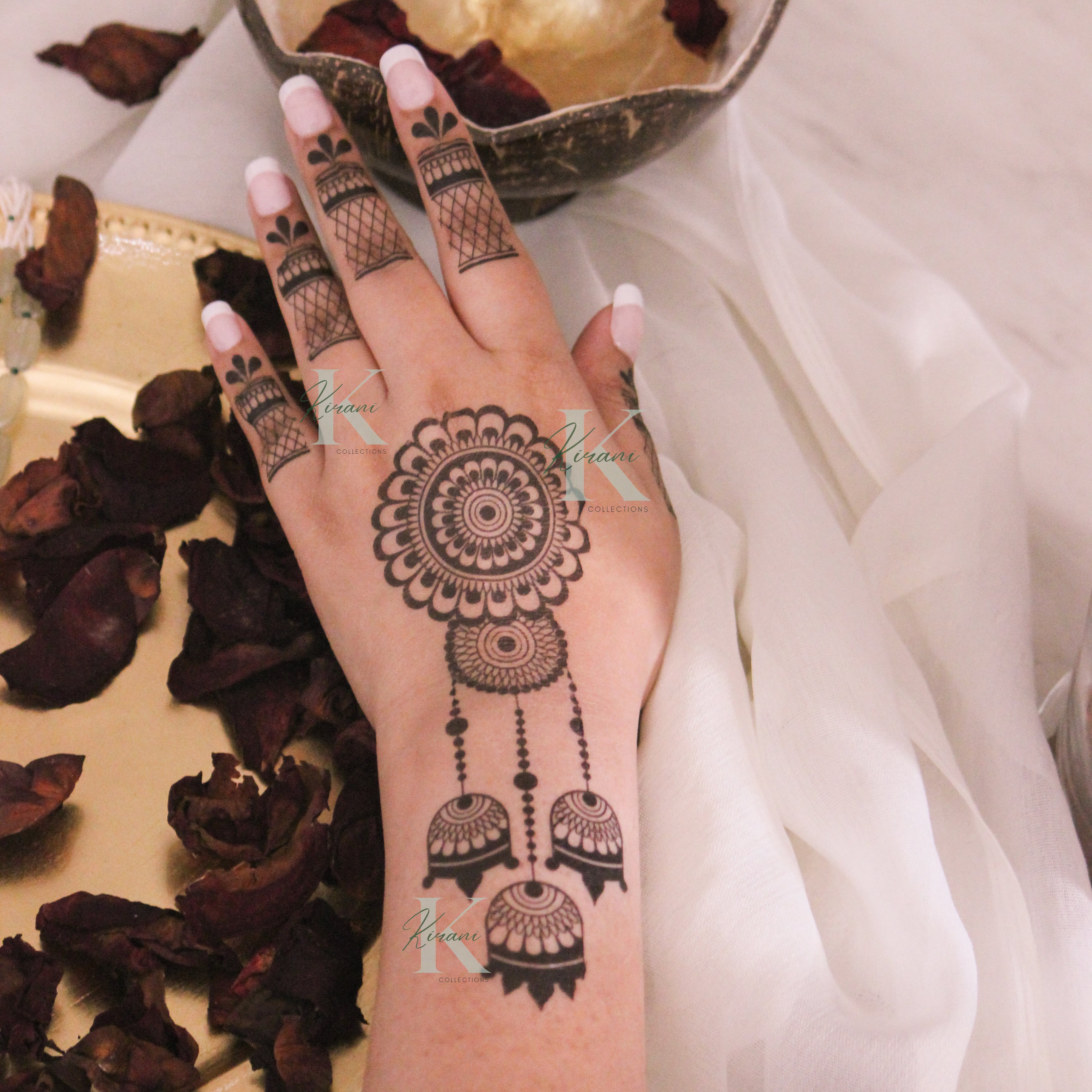 Henna/Mehndi Tattoo - Design 1